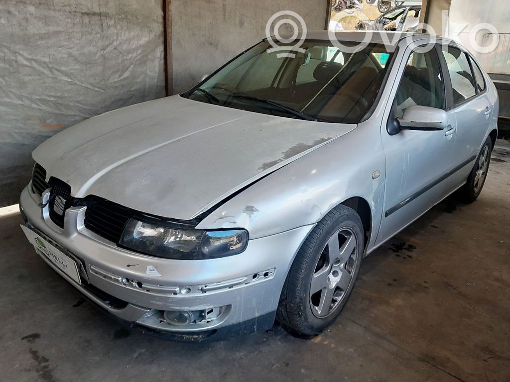 Leon (1M) Leon  4B0953503H