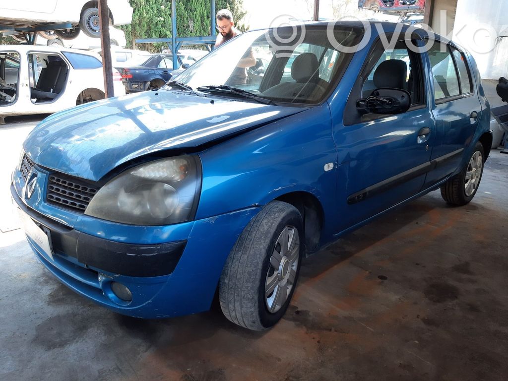 Clio II Clio  7701047551