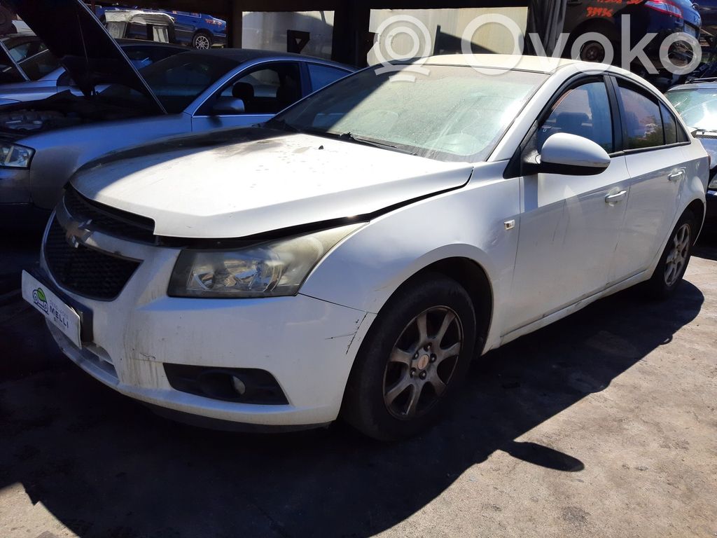Cruze Cruze  42426839