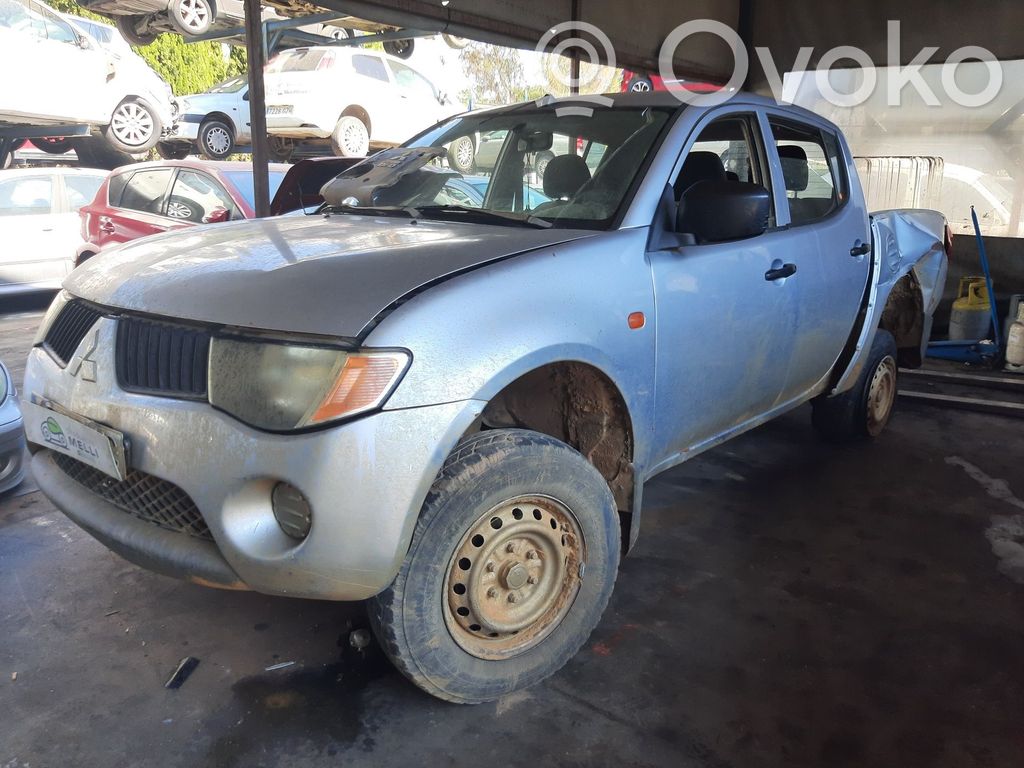 L200 L200, L300, L400 Space Gear  MN182354