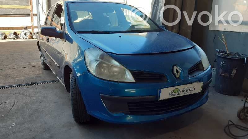 Clio III Clio  8864567