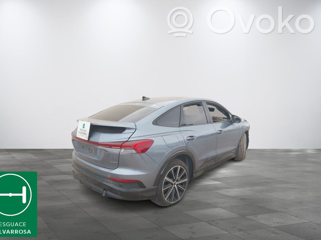 Q4 Sportback e-tron Q4 e-tron