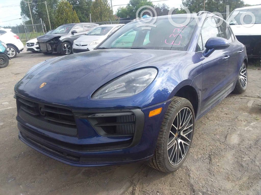 Macan (95B) Macan  95B803104AYGRV