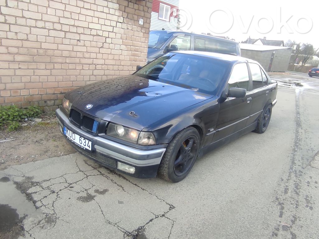 3 E36 Series 3  8361210