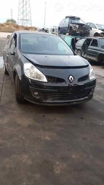 Clio III Clio  33056057A