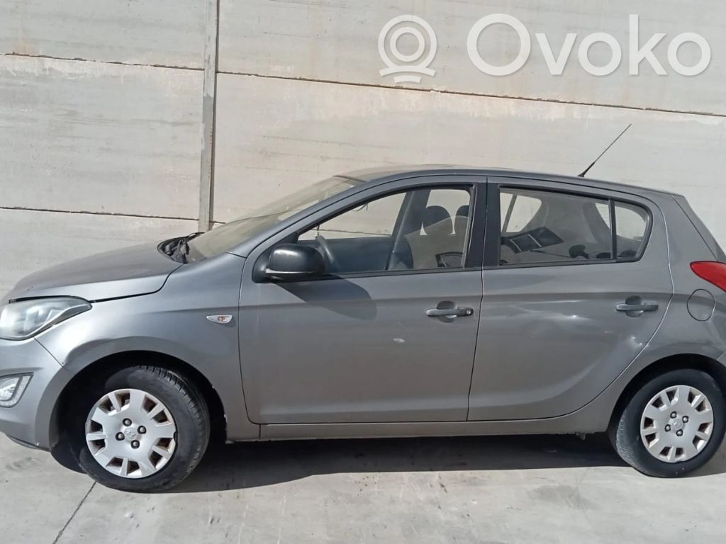 i20 (PB PBT) i20  NEGROS