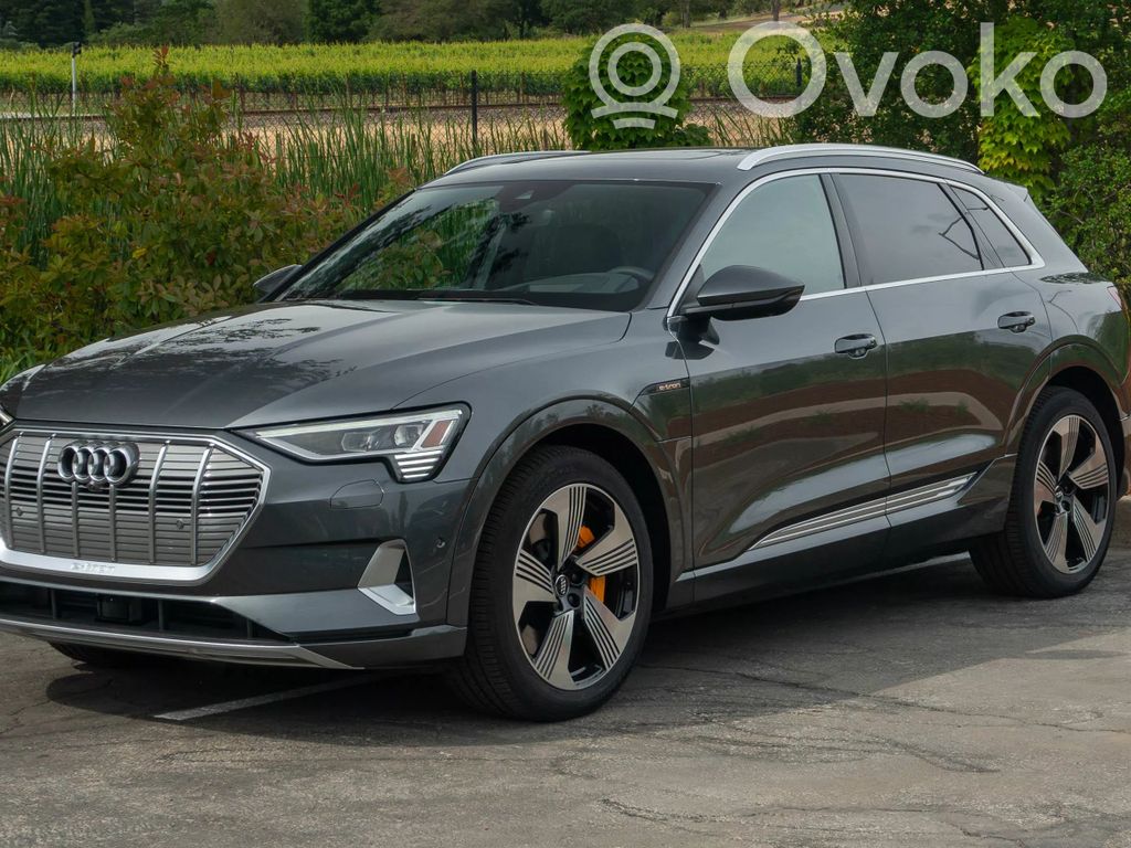 e-tron e-tron  4KE857535N
