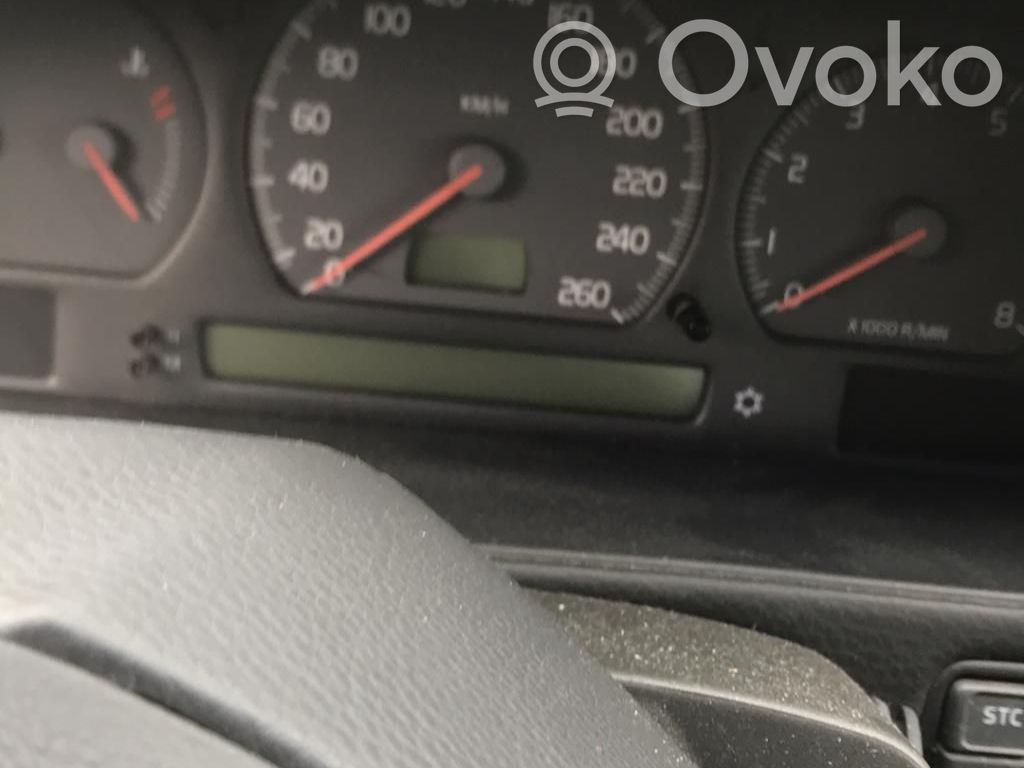 C70 C70  9472463