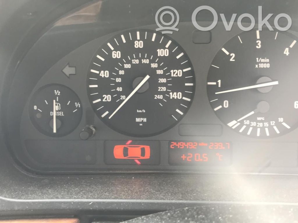 5 E39 Series 5  7502528