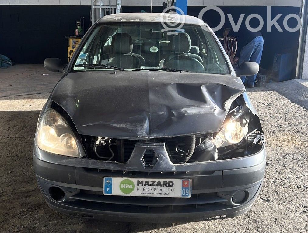 Clio II Clio  8200537415