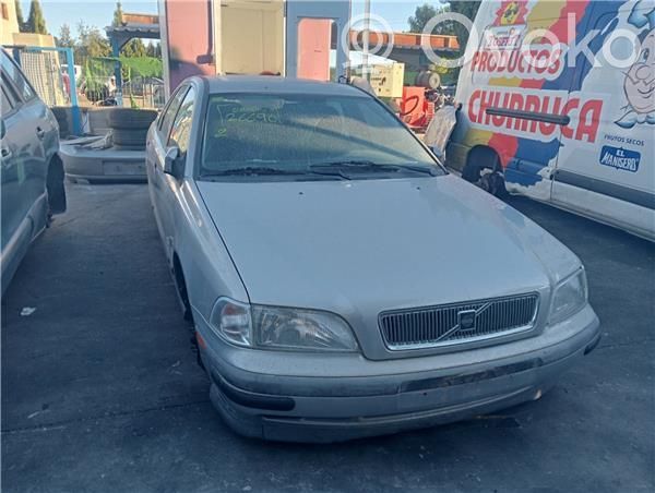 S40 S40, V40