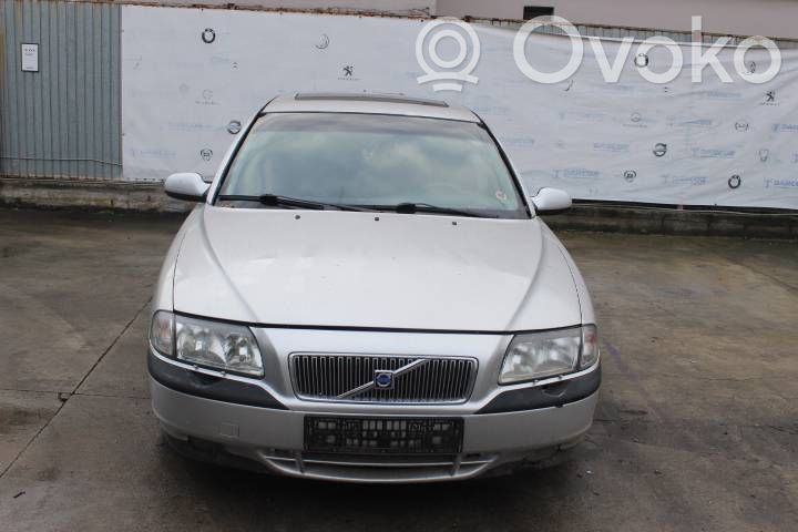 S80 S80  8676496