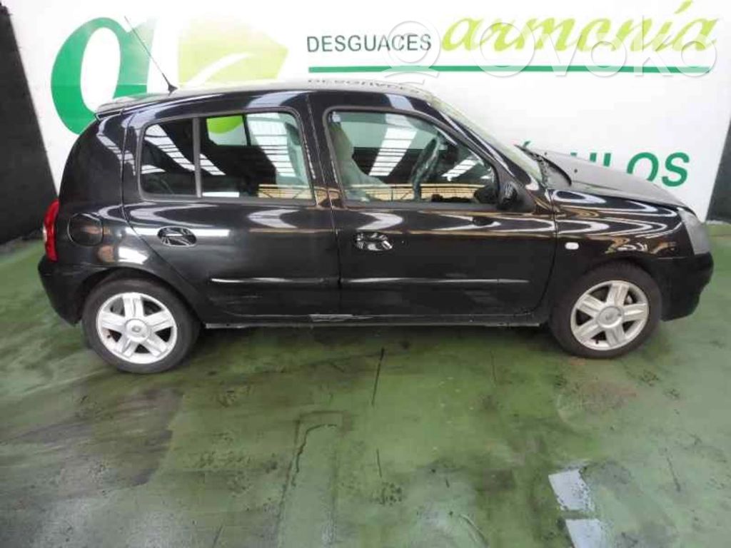 Clio III Clio  8200468131