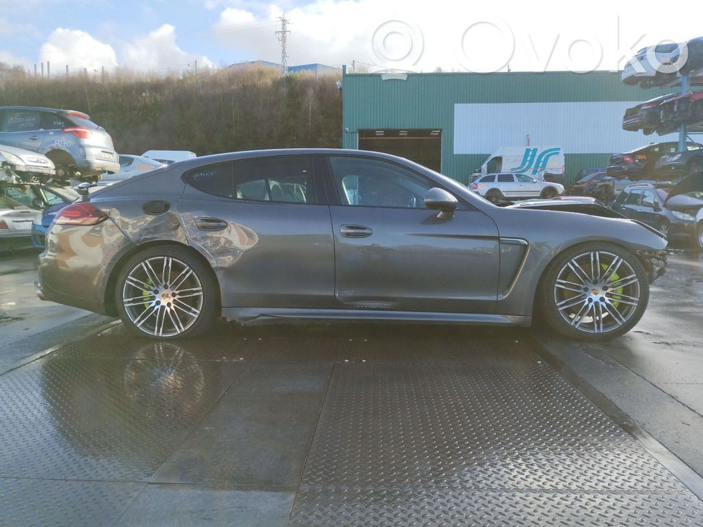Panamera (971) Panamera  7PP907273H