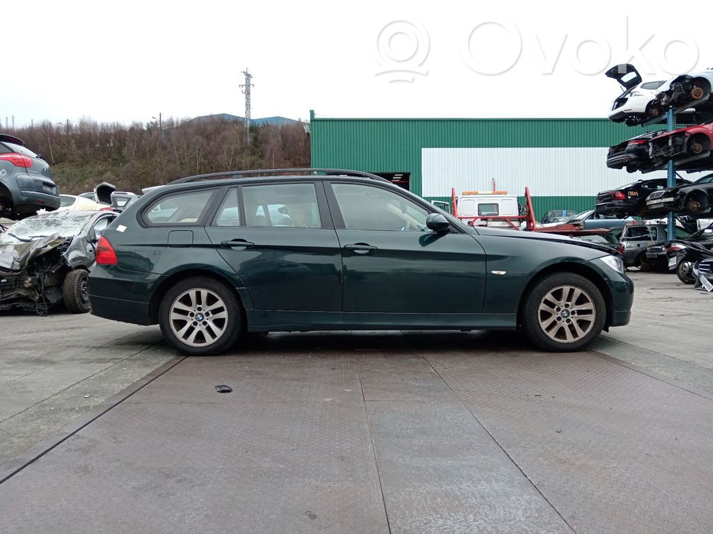 3 E30 Series 3  12317802471