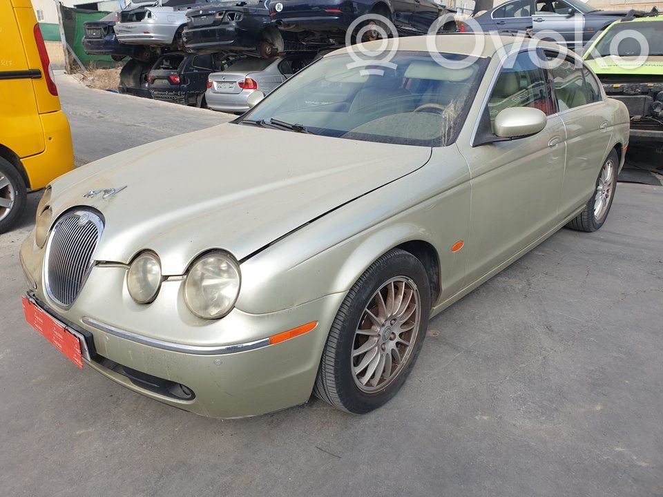 S-Type S-Type  6R8Q12A650EE