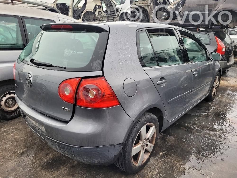 Golf V Golf  3D1837016