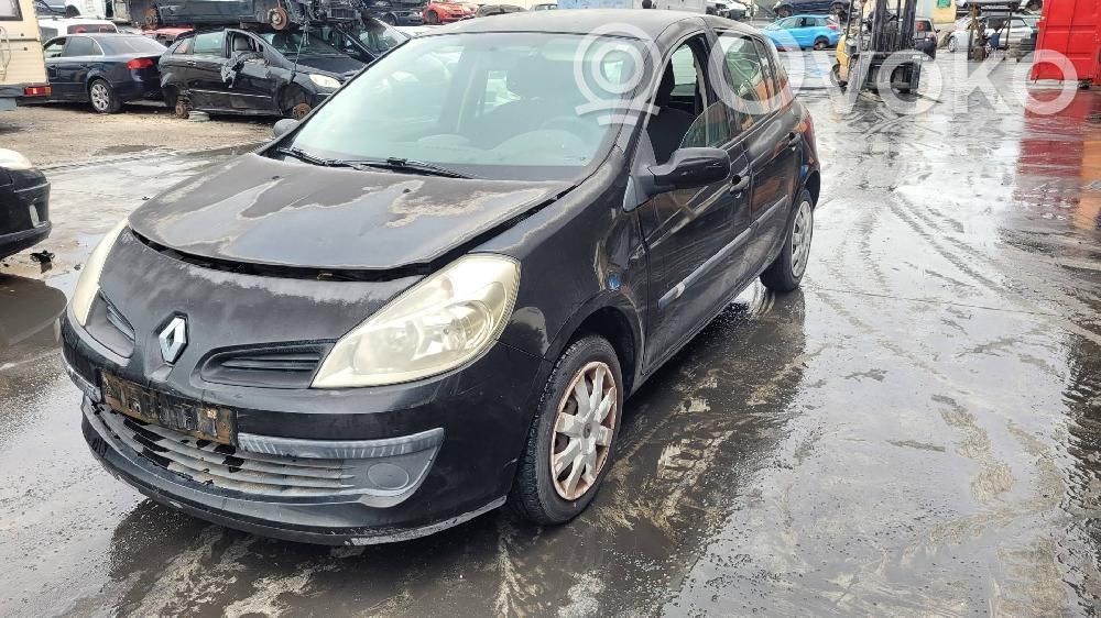 Clio III Clio  8200429898