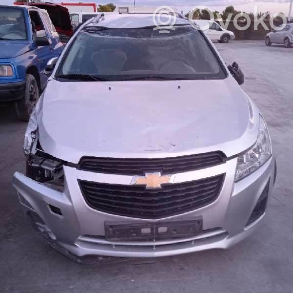 Cruze Cruze  5242710201
