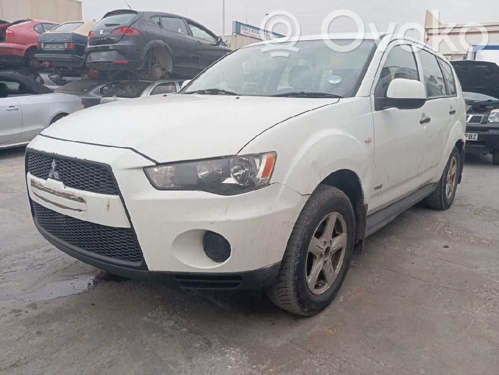 Outlander Outlander  1530A107