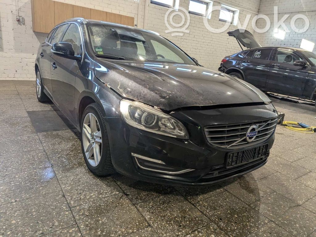 V60 V60, V60 Cross Country  30793322