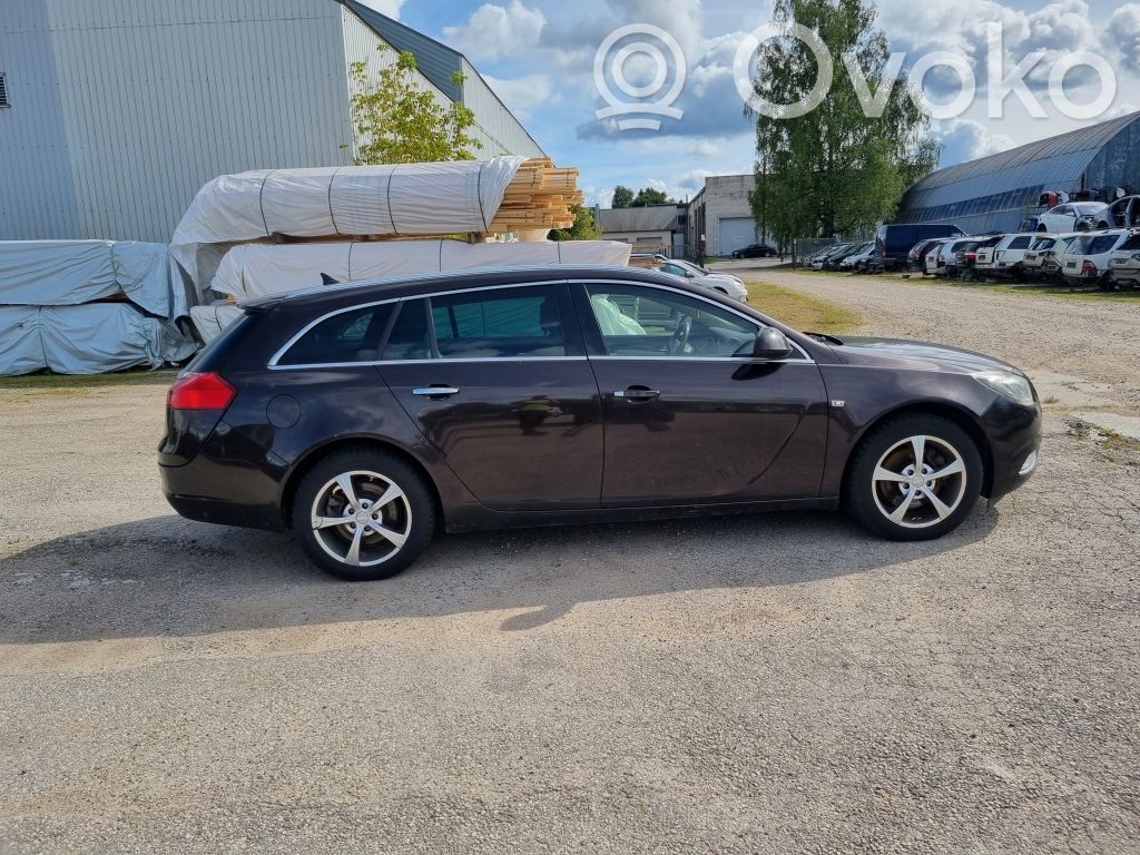 Insignia A Insignia  E2529010907