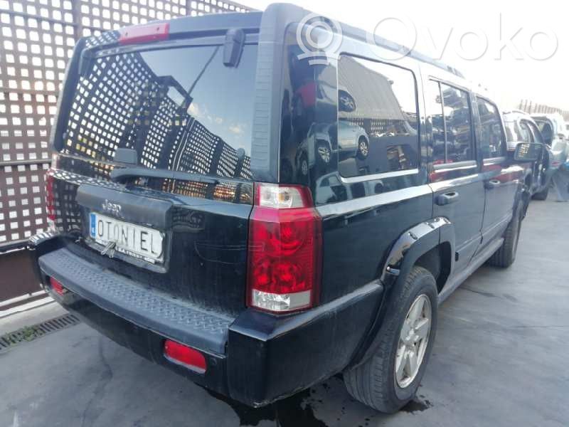 Commander Commander  C1129AB