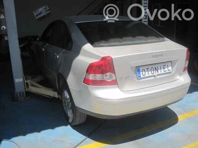 S40 S40, V40