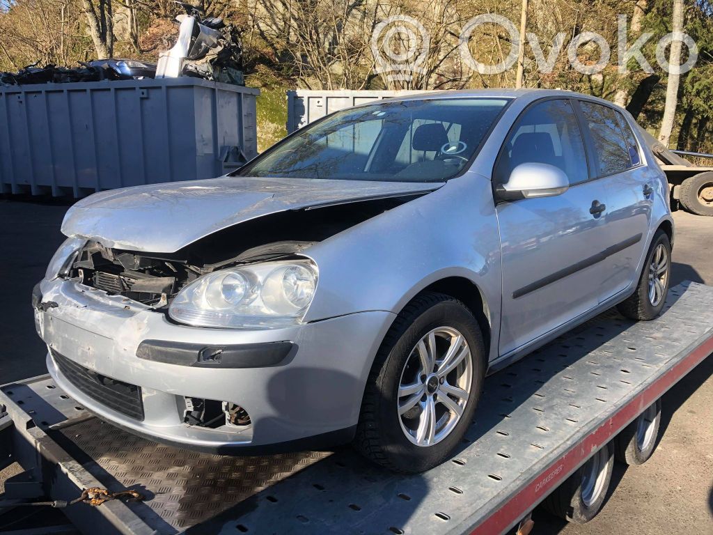 Golf V Golf  1K6945096N