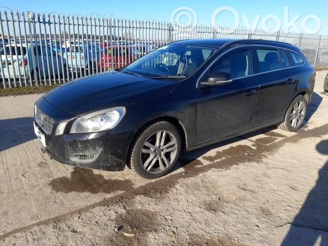 V60 V60, V60 Cross Country  30659583