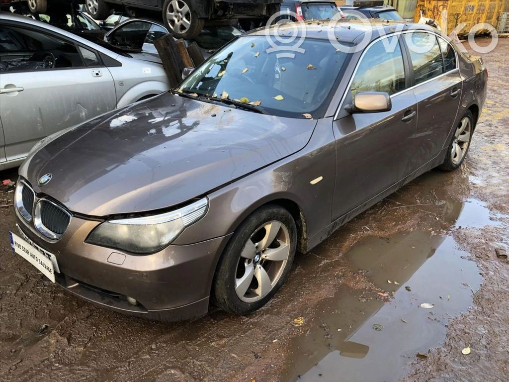 5 E60 E61 Series 5  5TRK0202UK