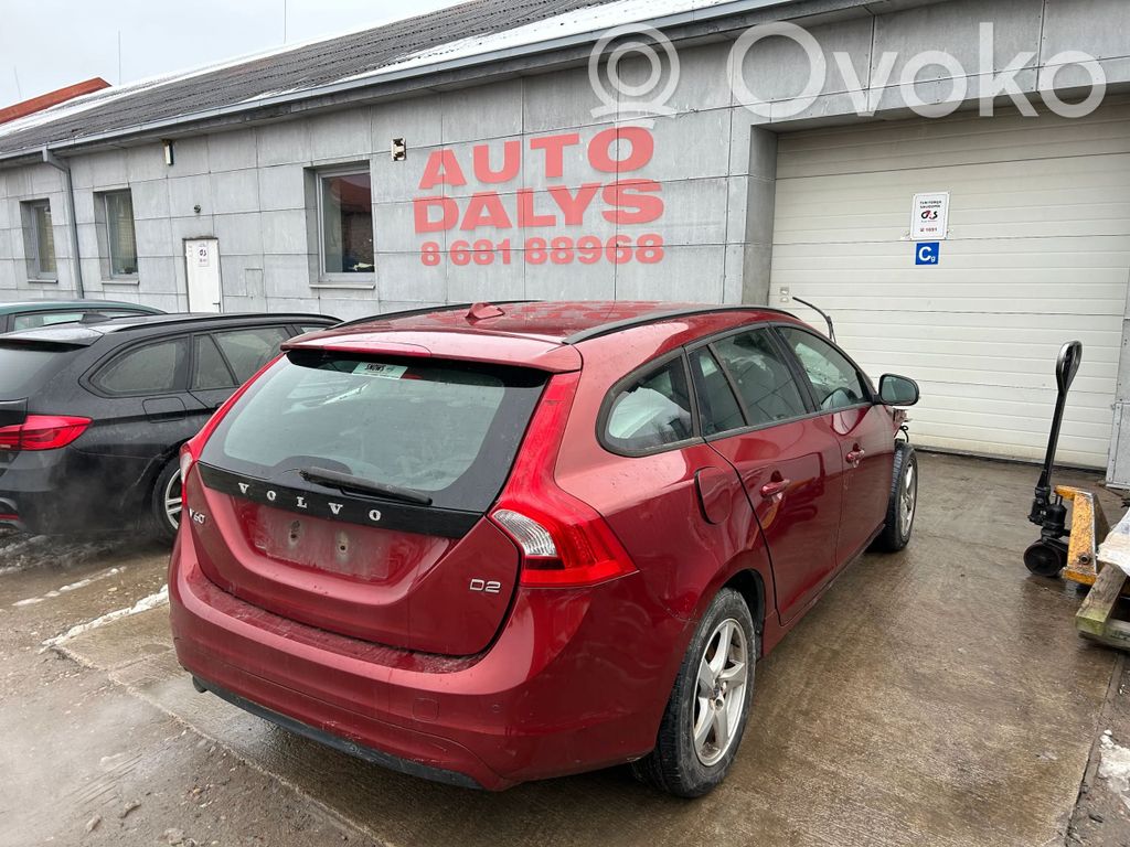 V60 V60, V60 Cross Country  70163303