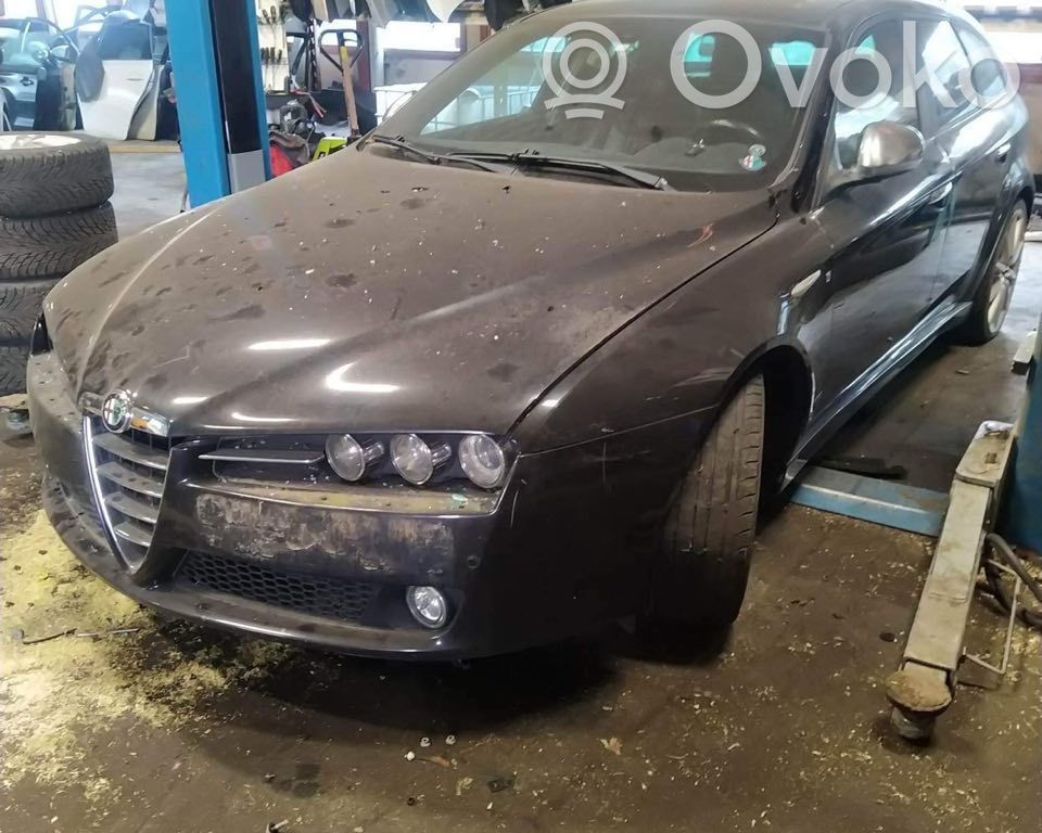 159 159  LS376630