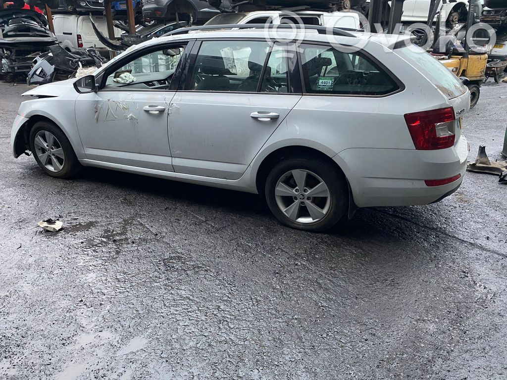 Octavia Mk3 (5E) Octavia  5E5833311
