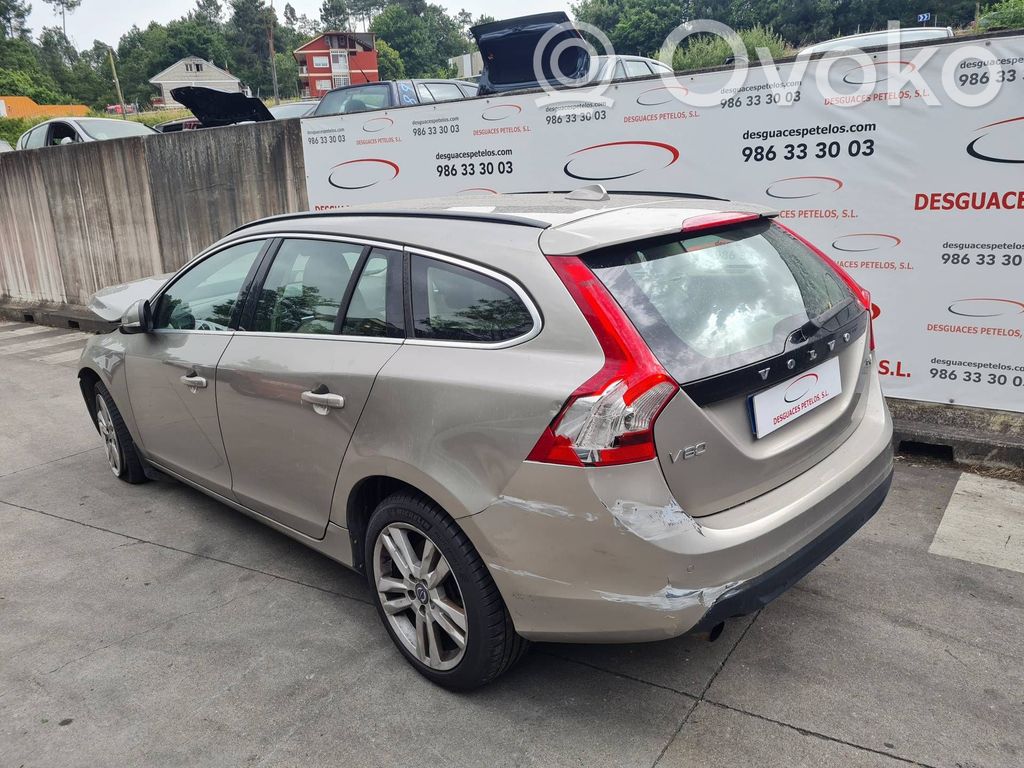 V60 V60, V60 Cross Country  6G913B437BE