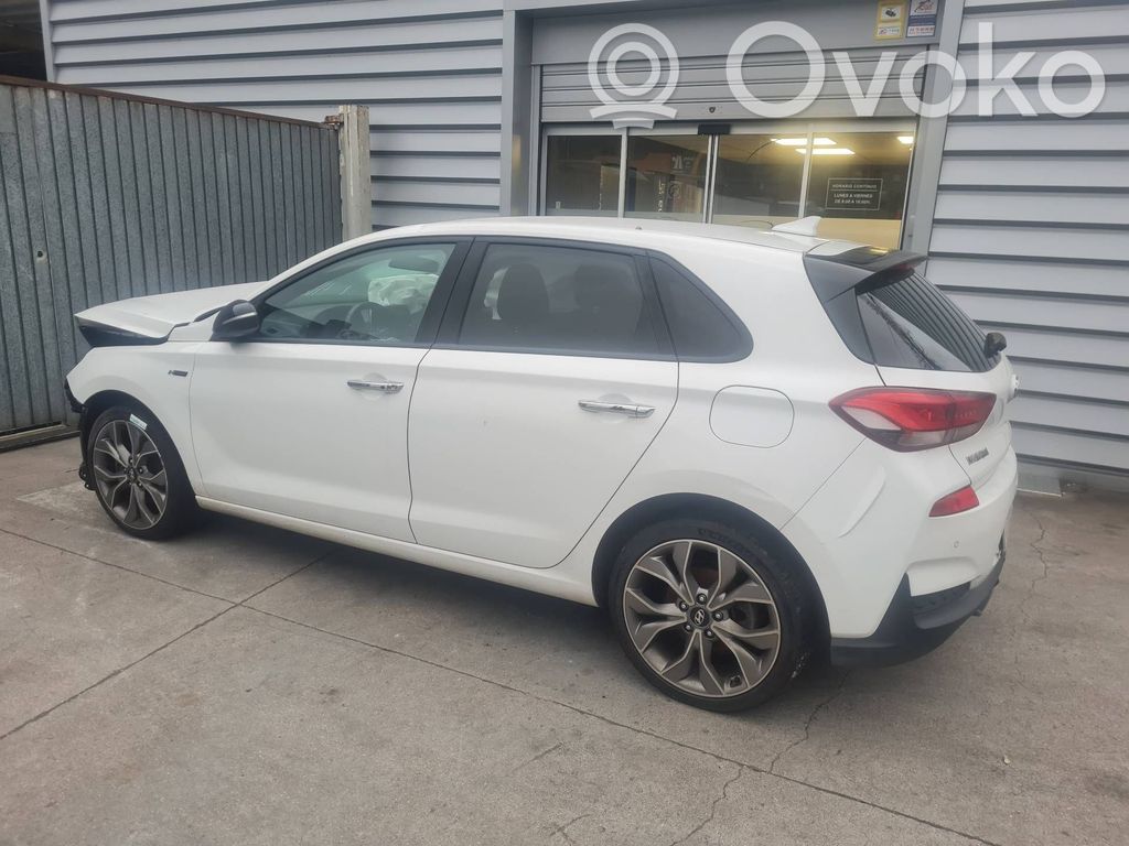 i30 fastback i30  3921003AA5