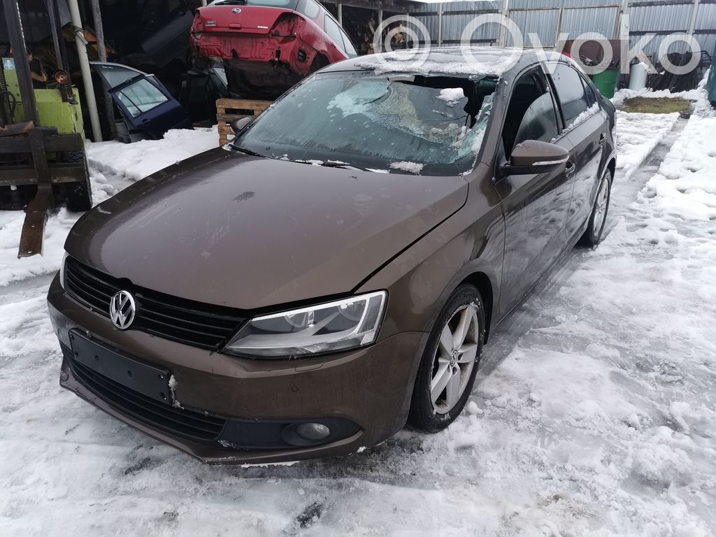 Jetta VI Jetta  530413031