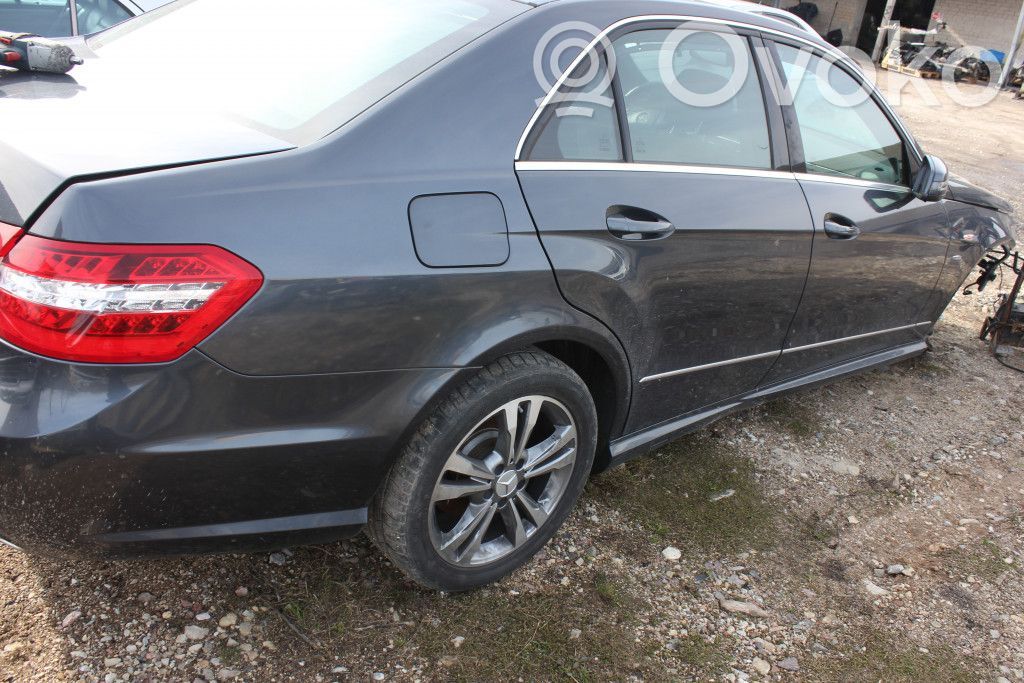 E W212 E-class, AMG (W124, W210, W211, W212, W213, C207, W238)  2124405933