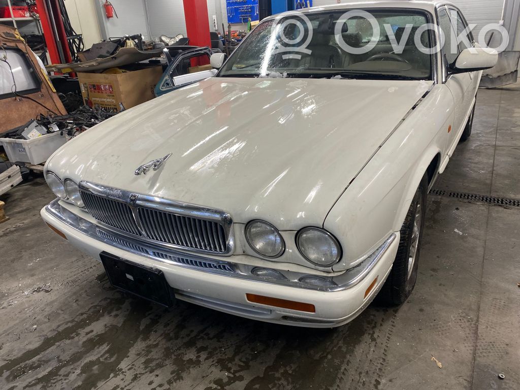 XJ X300 XJ  LNA4902AA