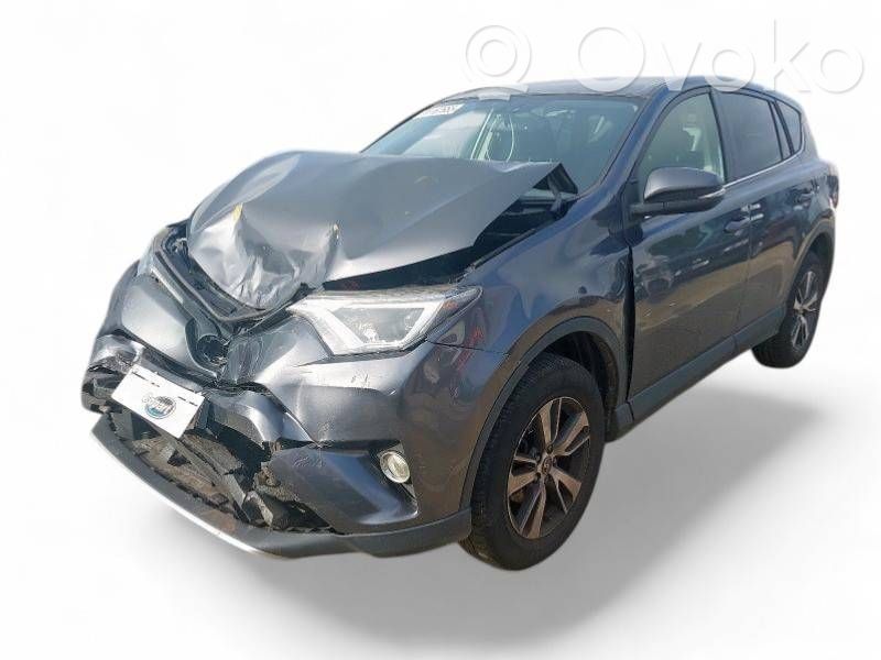 RAV 4 (XA40) RAV 4