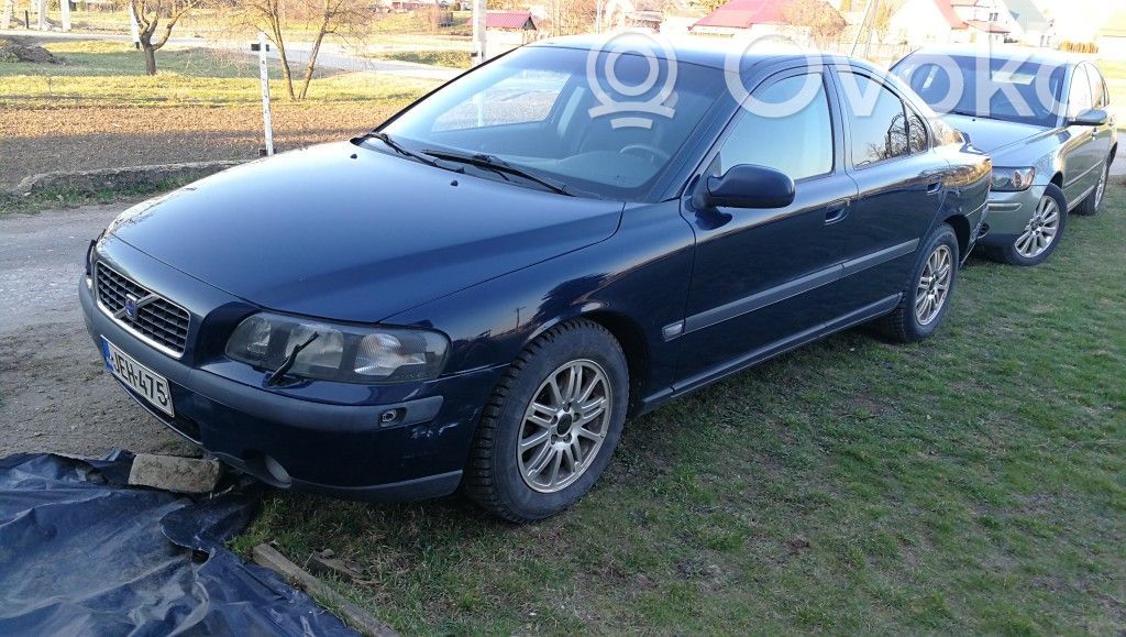 S60 S60  39965831