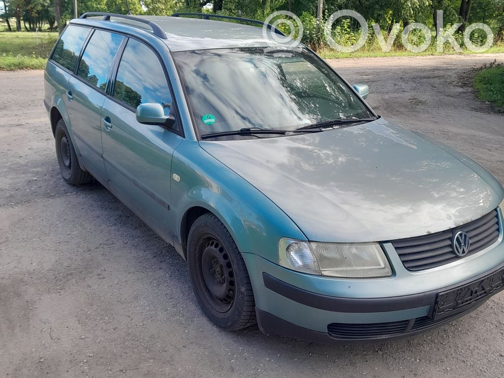 PASSAT B5 Passat  8D0711025