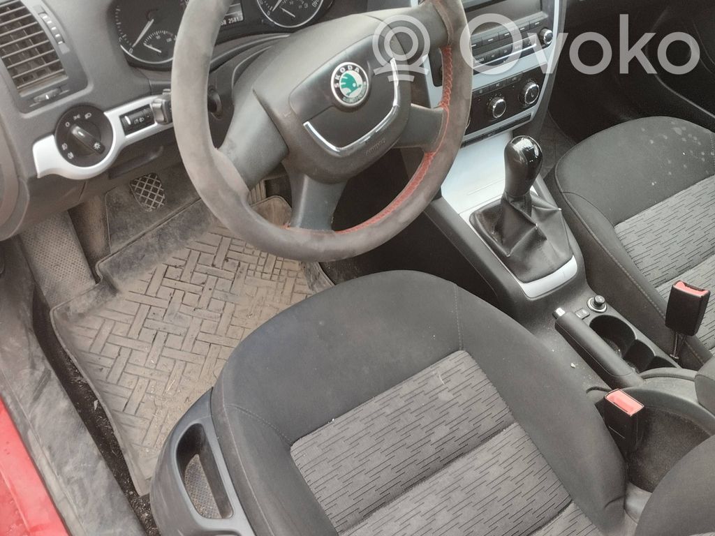 Octavia Mk2 (1Z) Octavia  3D1837015AP