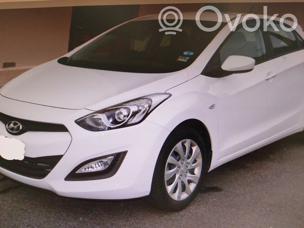 i30 i30  73700A5000