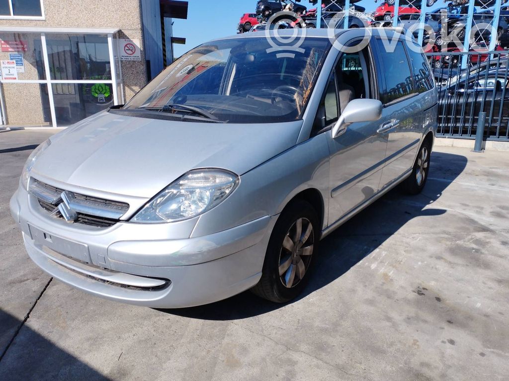 C8 C8  9649988180
