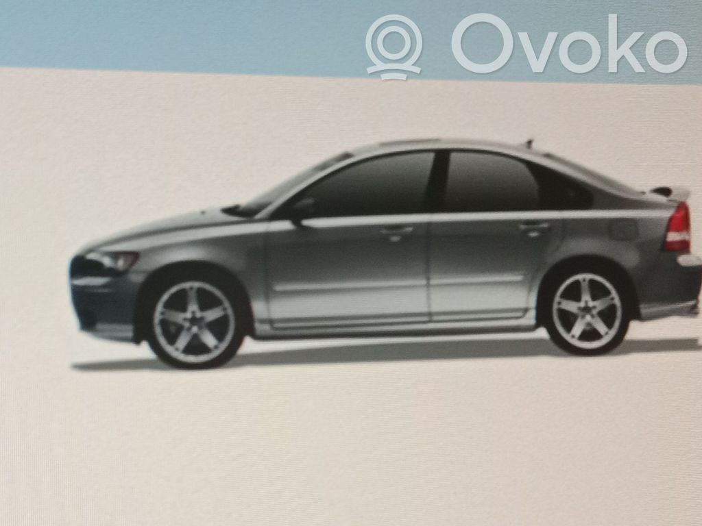 S40 S40, V40