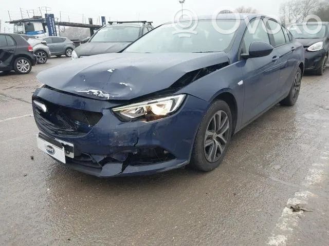 Insignia B Insignia  555343750