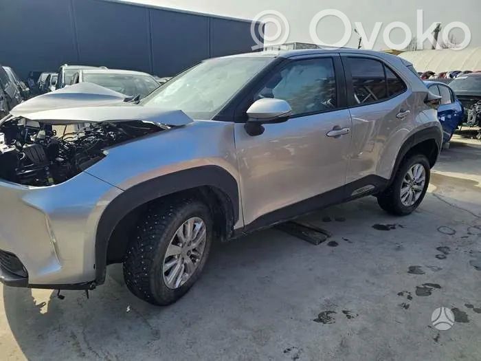 Yaris Cross Yaris Cross  B000664