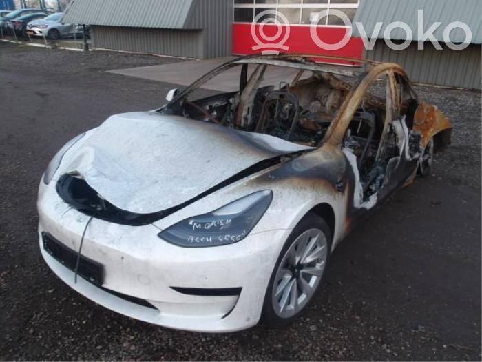 Model 3 Tesla Model 3  104474500B