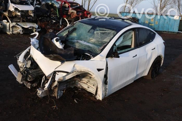 Model Y Tesla Model Y  175510000D